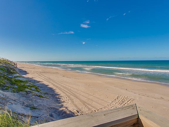 4th image of 4815 S Highway A1a #106