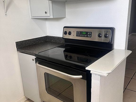 4th image of 6700 Escondido Dr APT G6