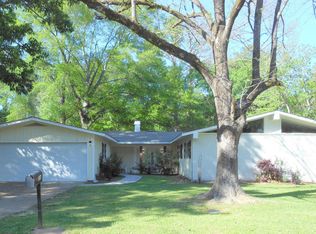 316 Southbrook Dr, Jackson, MS 39211