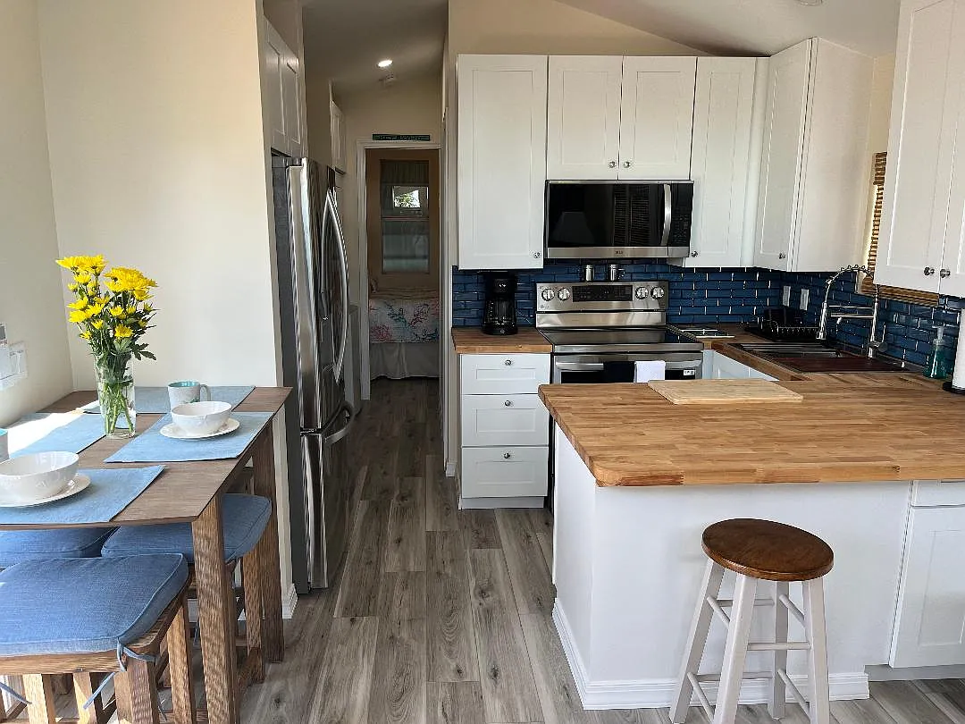 1 bed, 408 sqft, $3,600 — Photo 3