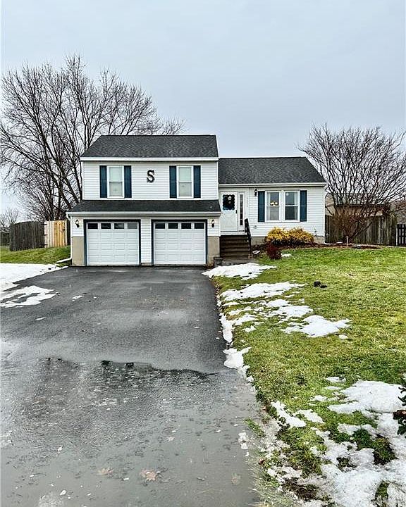 1st image of 9492 Glengarriff Dr