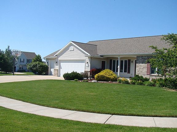 2nd image of 4609 Sun Meadow Ln