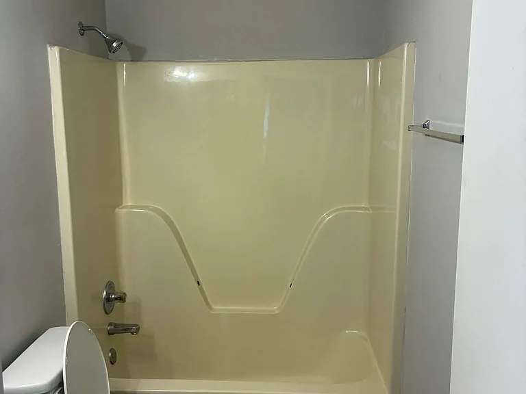 233 Churchill Dr #2 — Photo 3