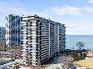 12550 Lake Ave APT 602, Lakewood, OH