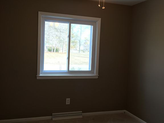 3rd image of 710 Florida Ave