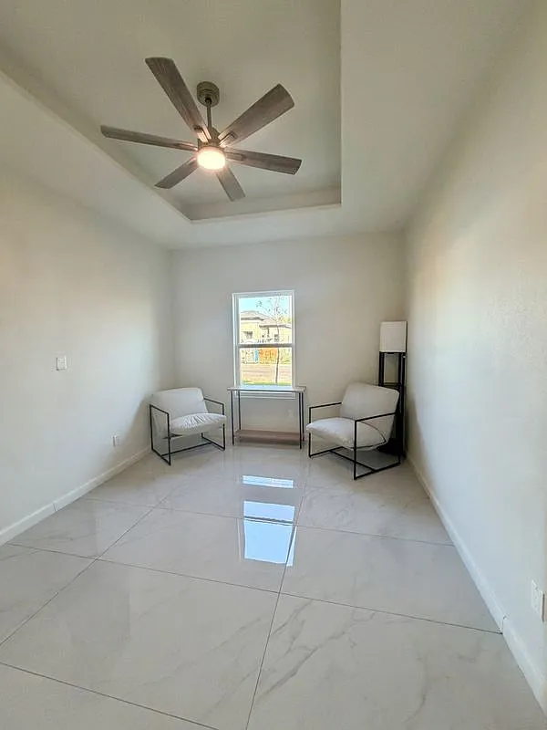 Building Photo - 903 La Laguna Rd