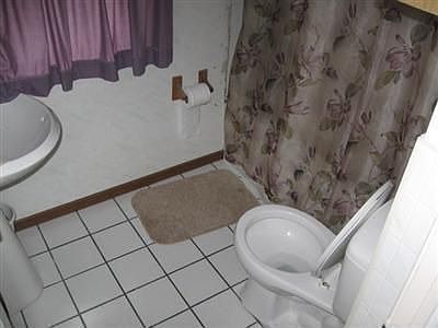 3rd image of 4710 Wellington Ave