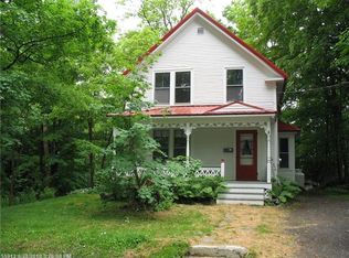 58 Davis St, Dover Foxcroft, ME 04426