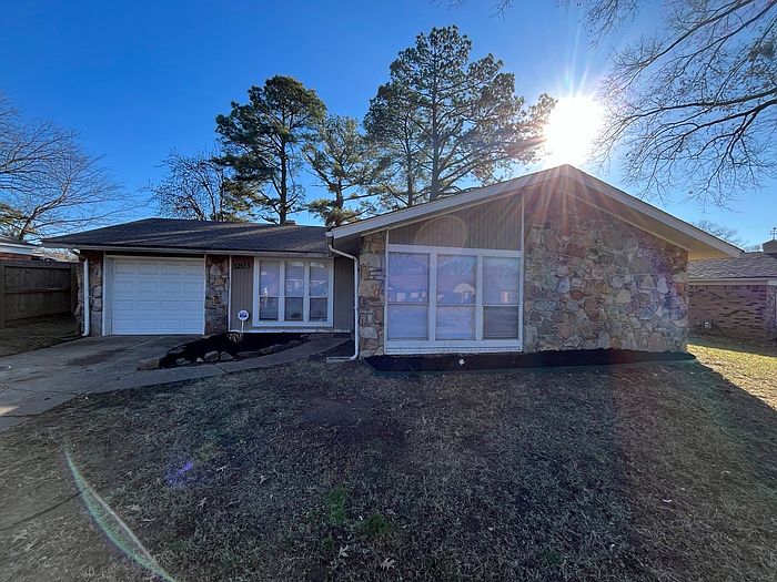 1st image of 3203 Holly Berry Dr