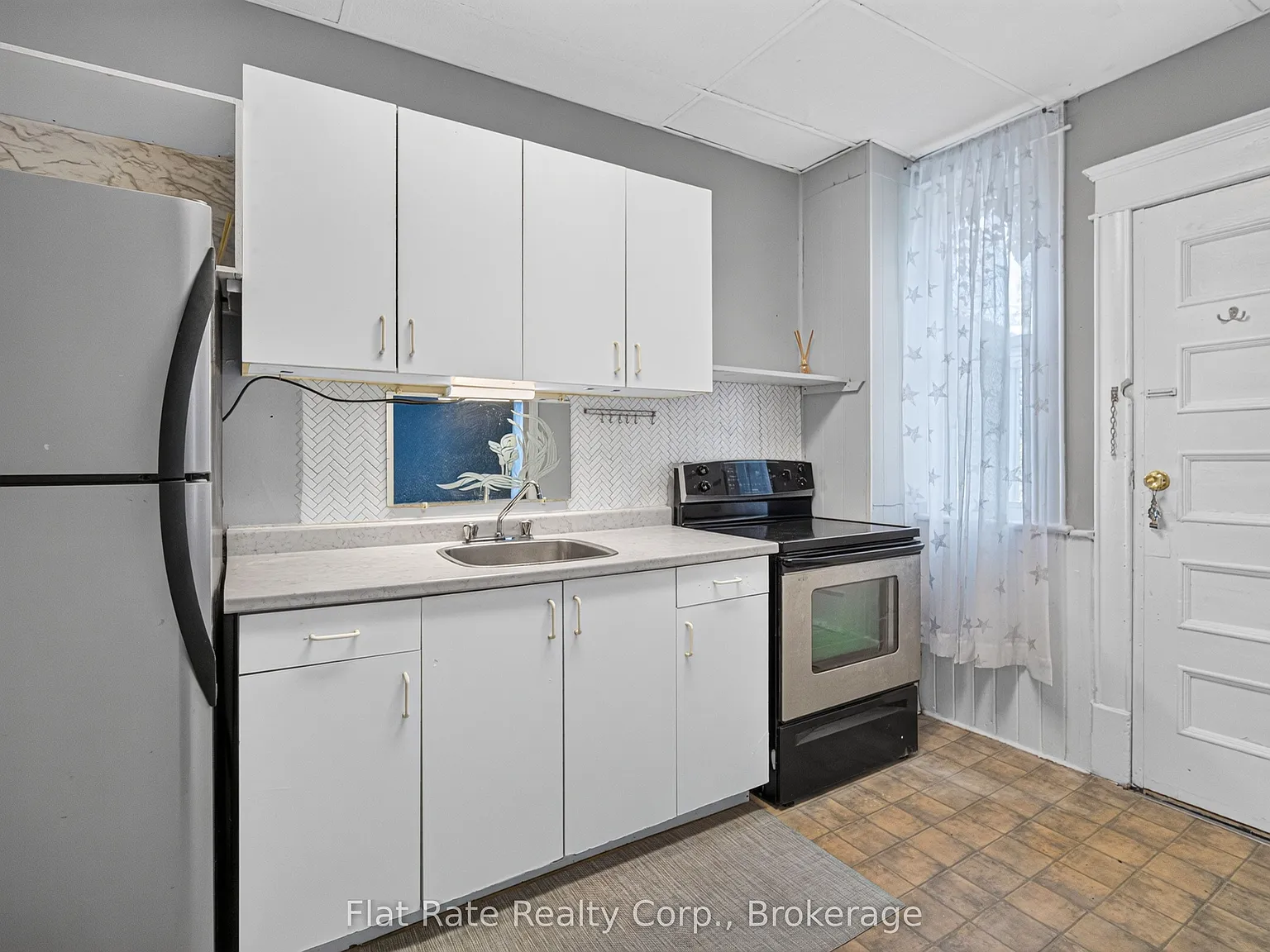2 bed, $1,450 — Photo 3