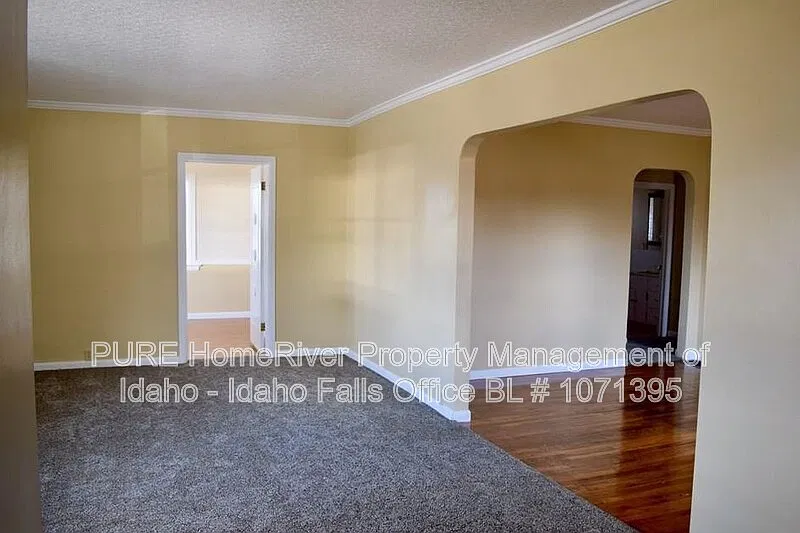 3 bed, 1.0 bath, 1400 sqft, $1,450 — Photo 4