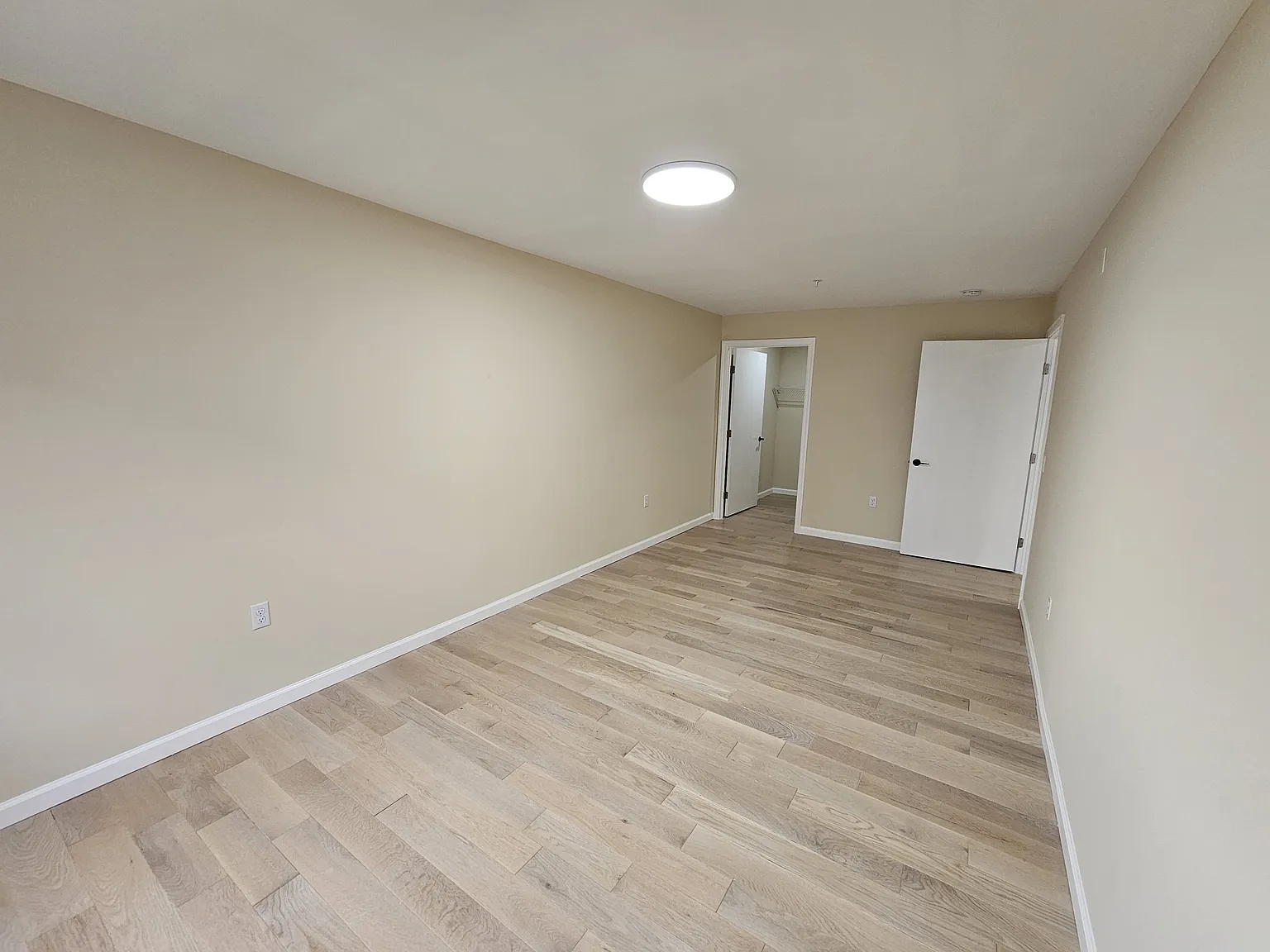 2 bed, $2,100 — Photo 1