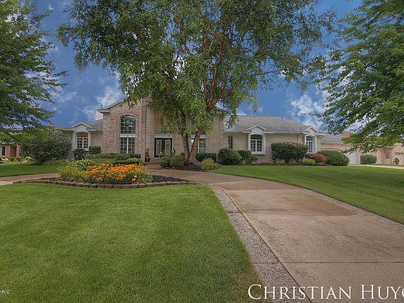 3rd image of 7647 Hidden Lake Dr