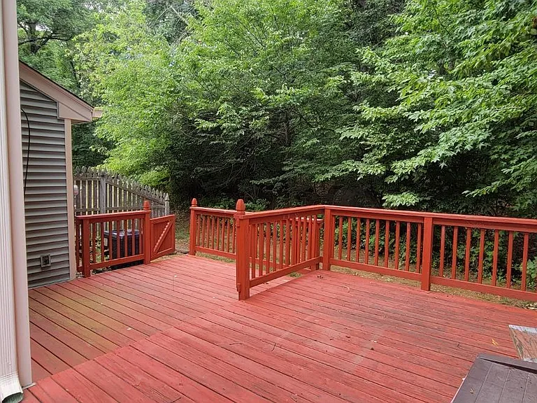 1408 Locust Ct — Photo 9