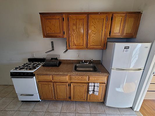 3rd image of 2331 1st Ave APT 5c