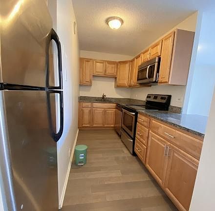 2nd image of 899 S Plymouth Ct APT 410