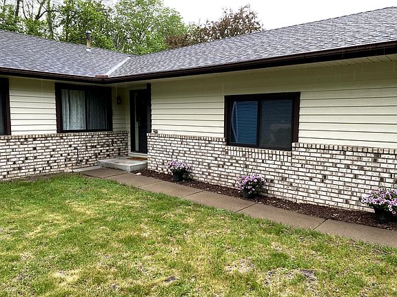 2nd image of 11344 Elk Ln NW