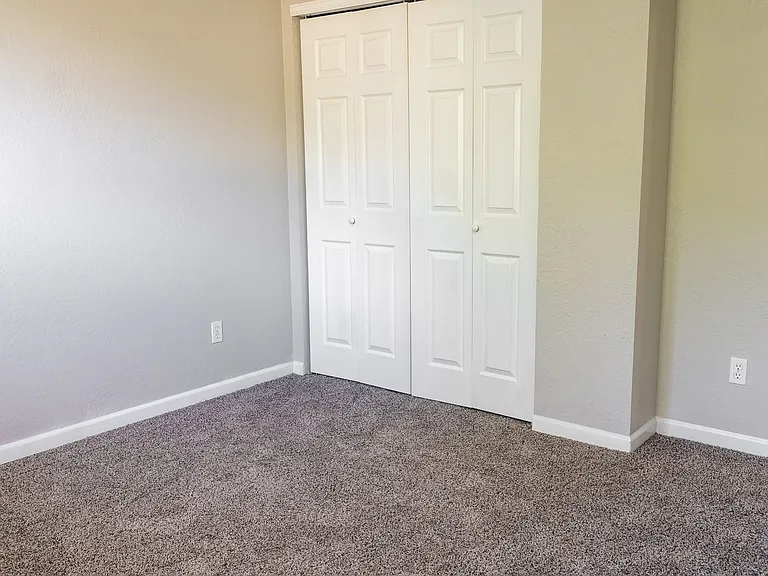 5418 Alta Loma Rd — Photo 44