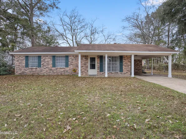 107 Evergreen Dr, Diberville, MS 39540