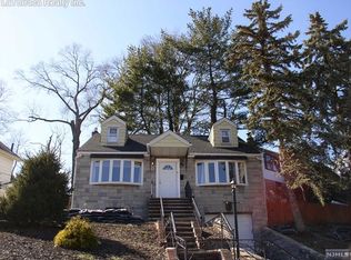 4 Glen Ridge Pkwy, Bloomfield, NJ 07003