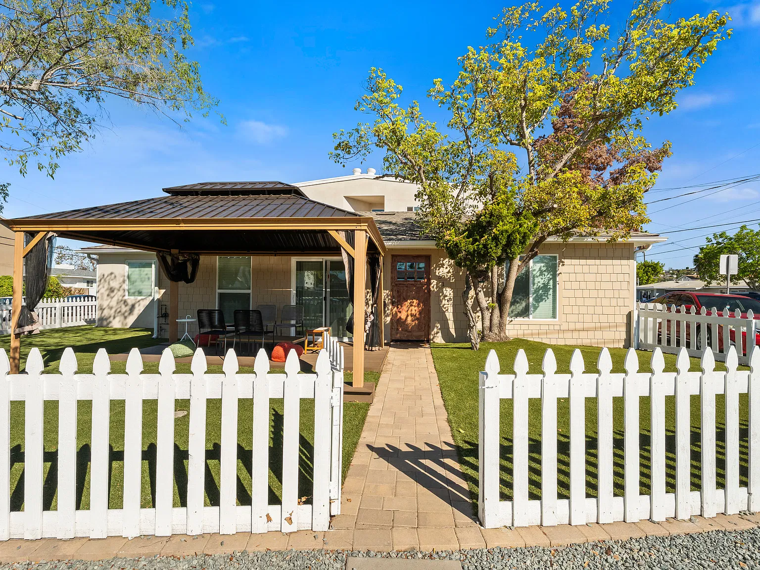 6 bed, 1270 sqft, $6,900 — Photo 4
