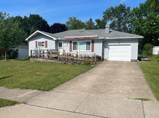 4203 Bird Dr, Erie, PA 16510