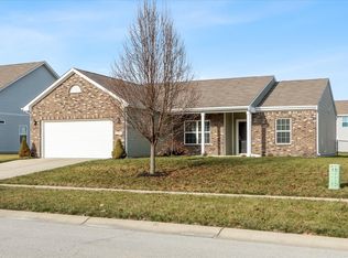 858 Rosewood Dr, Greenwood, IN 46143