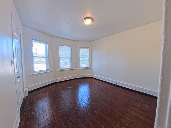 3rd image of 18-22 Carthage St #20
