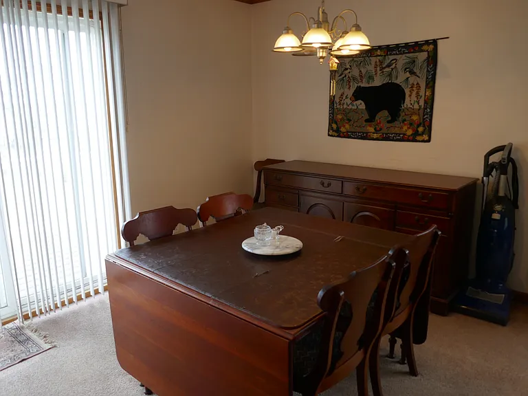220 Riverview Ave — Photo 8