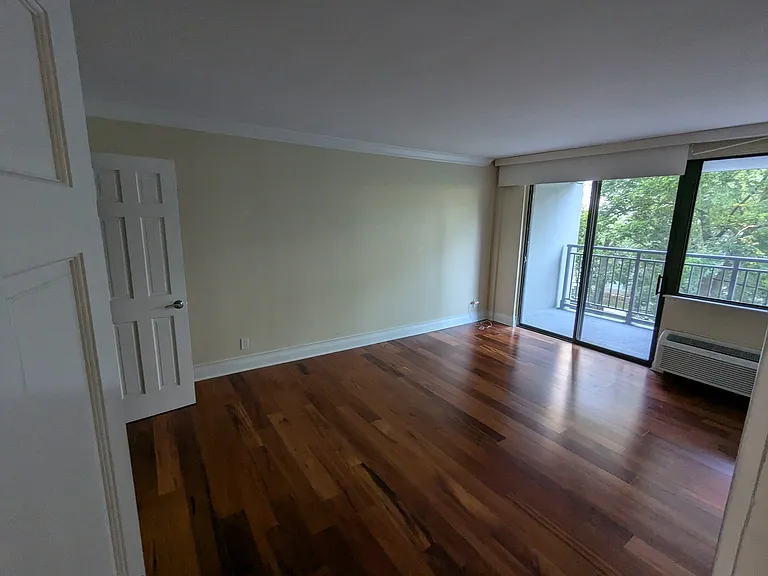 15 Stewart Pl #1C — Photo 8