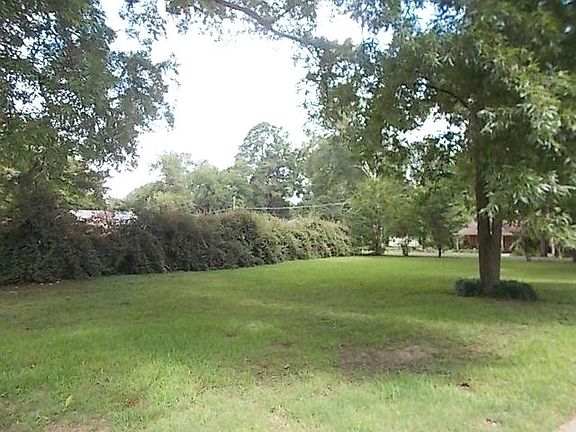 3rd image of 103 Carrollton St