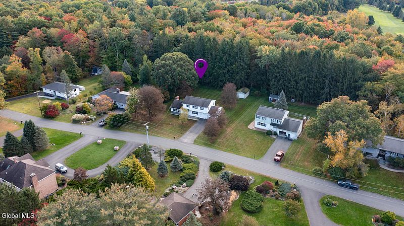 5th image of 26 Bellwood Lane