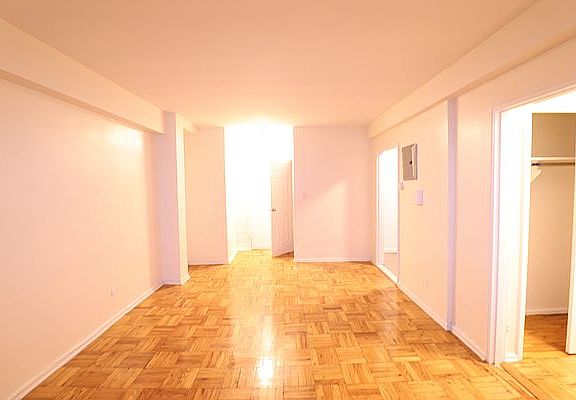 2nd image of 143-45 Sanford Ave #109S