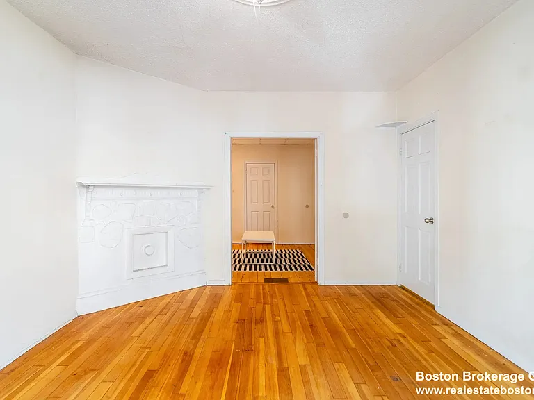 20 Howell St #2-B — Photo 7