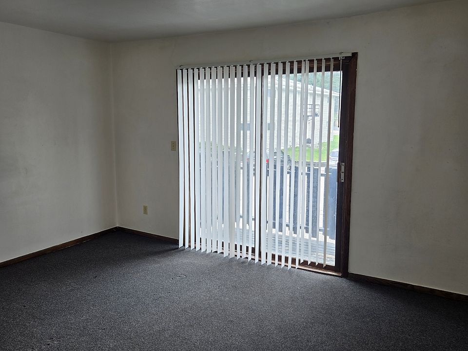 Bedroom with patio