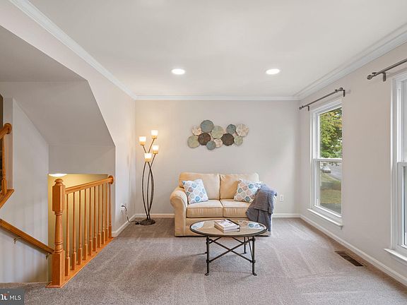 5th image of 2887 Barrley Dr