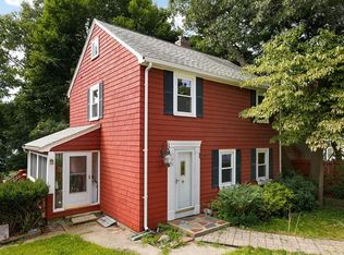 25 Tinson Rd, Quincy, MA 02169