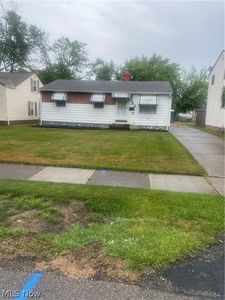 852 E 332nd St, Eastlake, OH, 44095