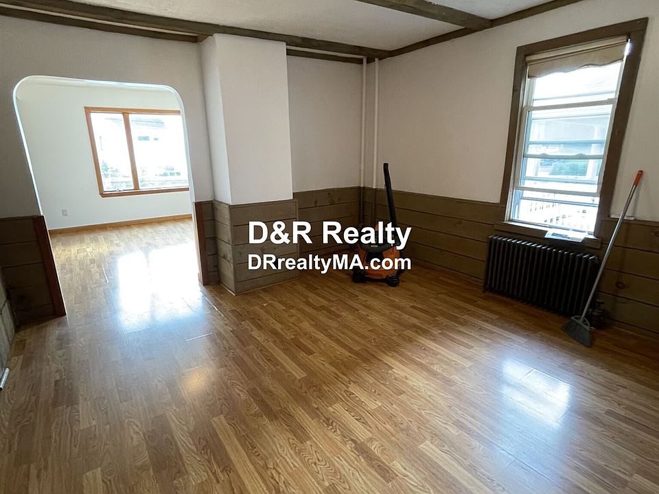 6 Cross St. Woburn Unit Photo 3