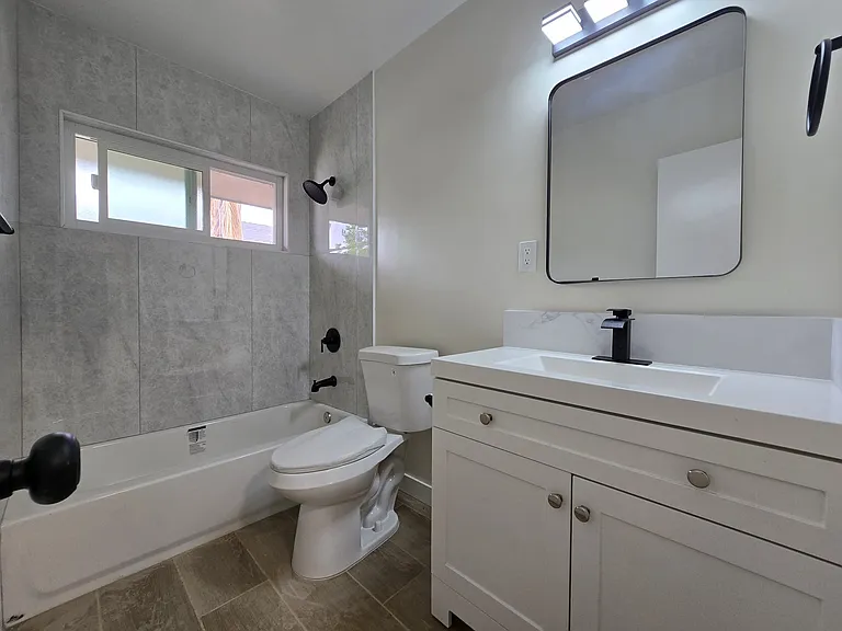 895 E Monterey Ave — Photo 6