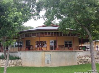 966 Blue Bill Cove Dr, Lakehills, TX 78063