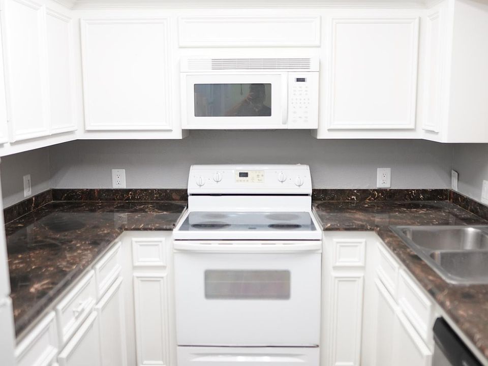 1st image of 11002 Hammerly Blvd APT 194