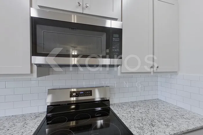 17611 Carlisle Ave — Photo 6