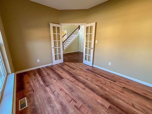 5th image of 2217 Corsican Cir