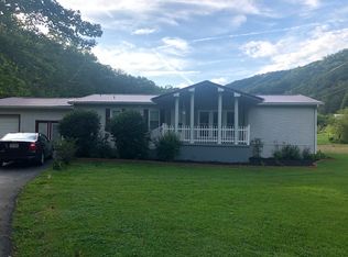 7028 Helen Henderson Hwy, Honaker, VA 24260
