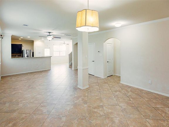2nd image of 10907 Brittan Leaf Ln