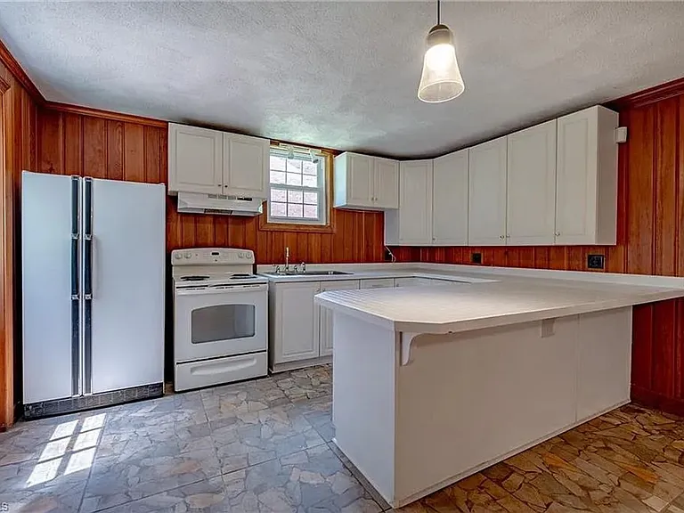 3230 Kinnamon Rd — Photo 9