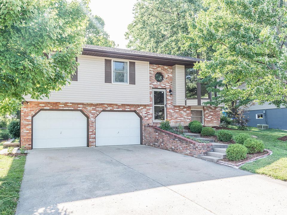 1st image of 208 Millpond Ln
