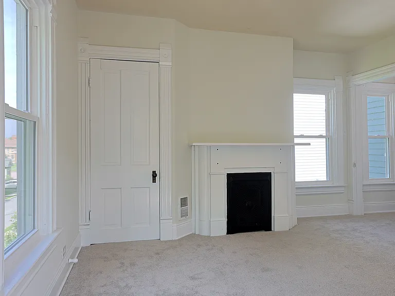 6118 Prentice St — Photo 33