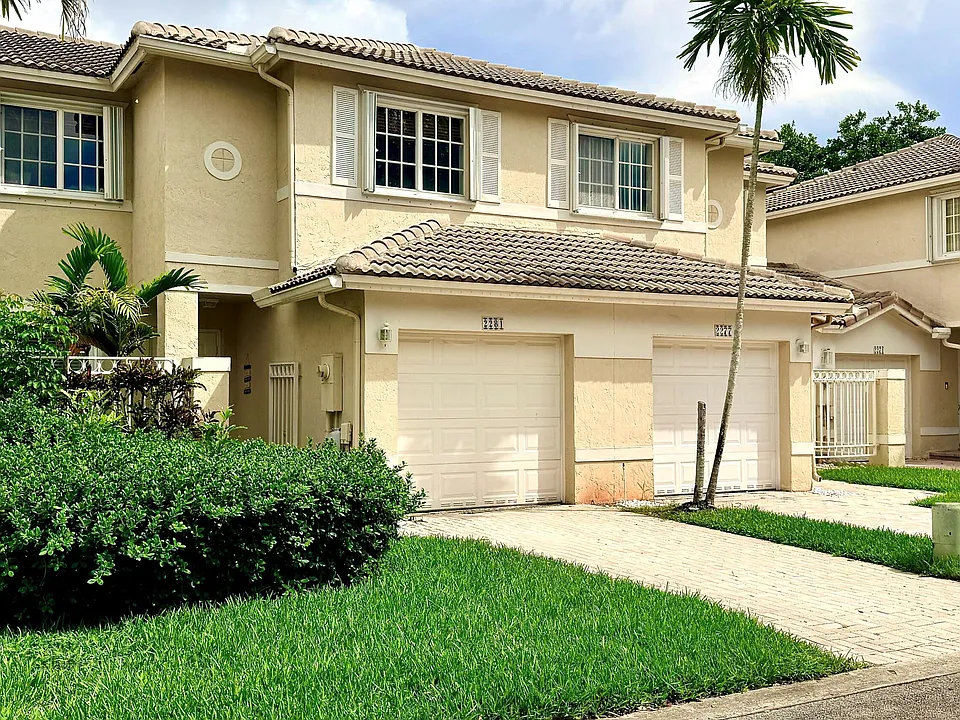 2281 NW 171st Ter #2281